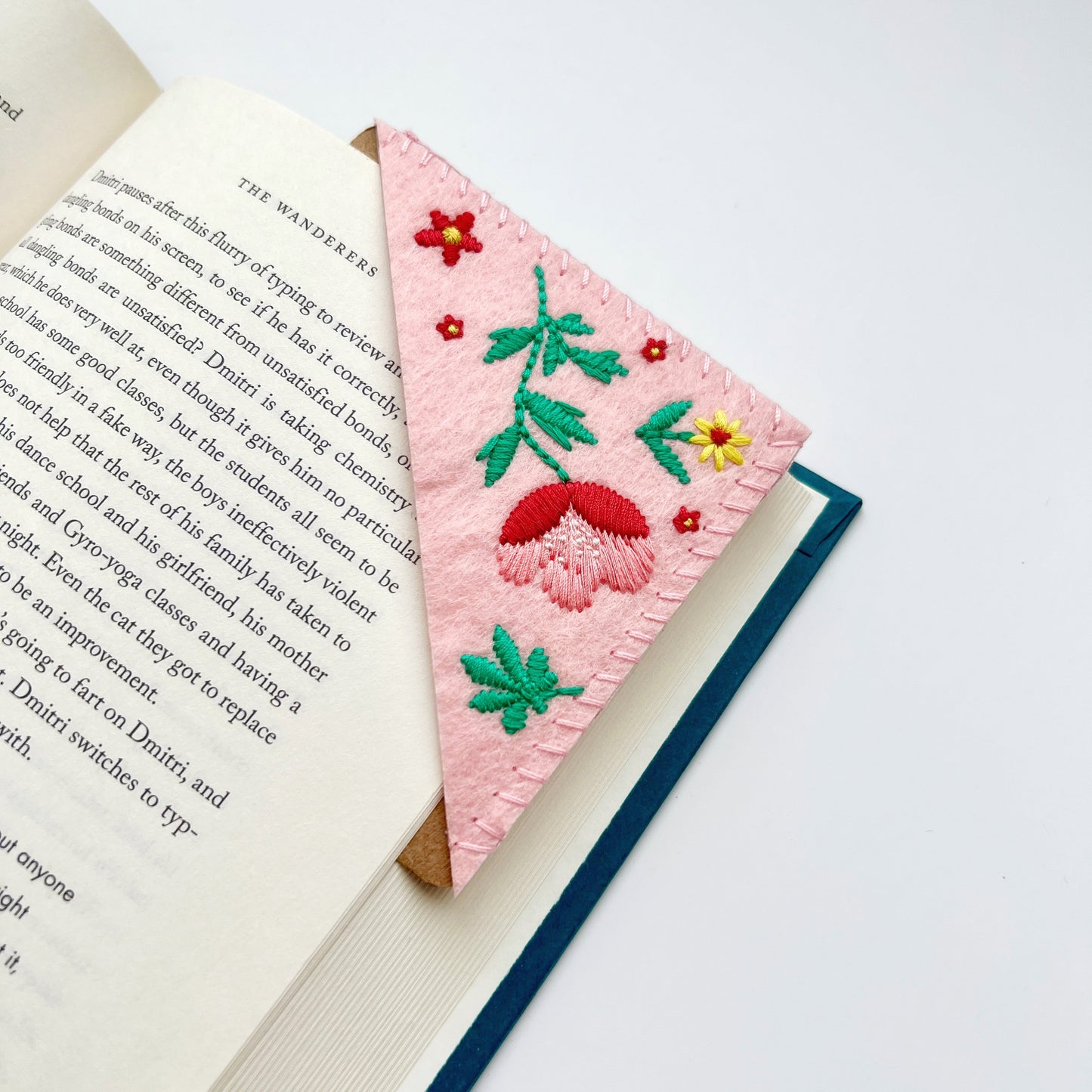 Embroidered Flower Corner Bookmarks – Gift-Ready