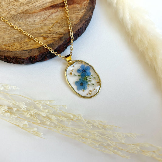 Collar ovalado de oro