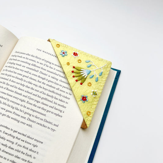 Embroidered Flower Corner Bookmarks – Gift-Ready